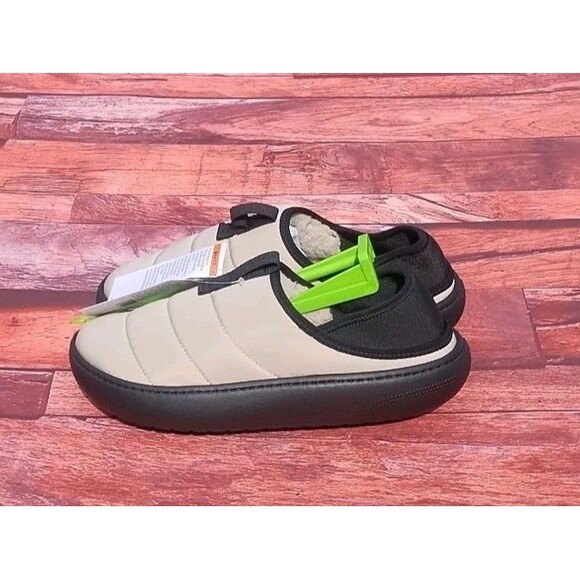 Crocs Women's Classic Puff Moc Slipper 8 Women/6 Men Moth/Multi - Picture 3 of 5